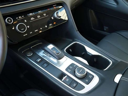 Used 2023 INFINITI QX60 Pure image 32