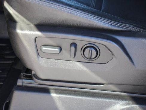 Used 2022 GMC Sierra 1500 Denali w/ Denali Premium Package image 14