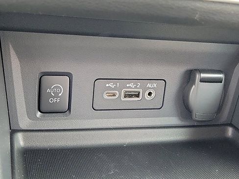 New 2025 Nissan Sentra SV image 16