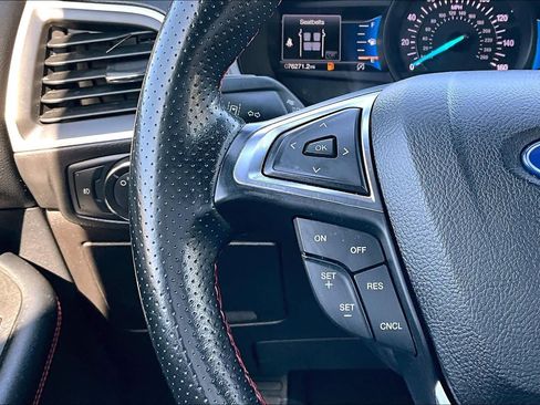 Used 2022 Ford Edge ST-Line AWD/4WD image 23