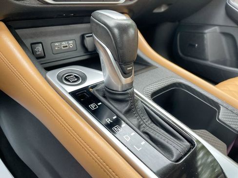 Used 2024 Nissan Sentra SV w/ SV Premium Package image 32