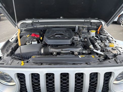 Certified 2023 Jeep Wrangler Unlimited Sahara w/ Cold Weather Group image 24