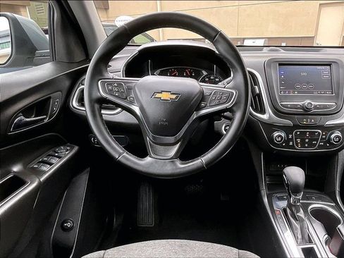 Used 2024 Chevrolet Equinox LT AWD/4WD image 17