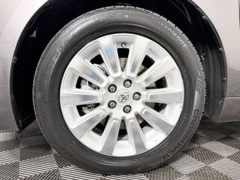 Used 2013 Toyota Sienna Limited w/ Premium Pkg AWD/4WD image 23