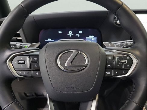 Used 2025 Lexus GX 550 w/ Cold Area Package image 19