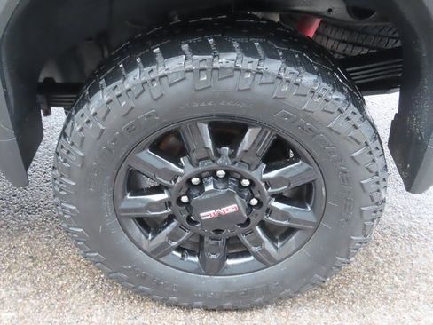 Used 2024 GMC Sierra 2500 AT4 w/ AT4 Preferred Package image 15