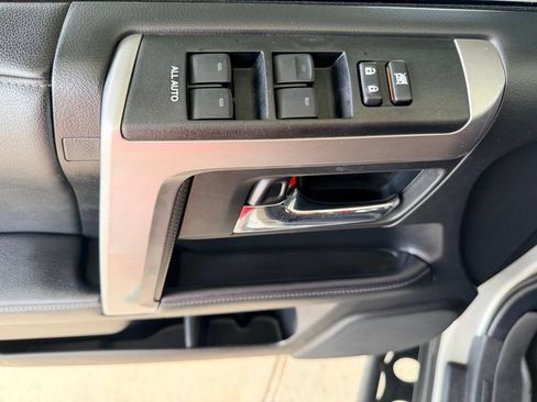 Used 2021 Toyota 4Runner SR5 AWD/4WD image 11