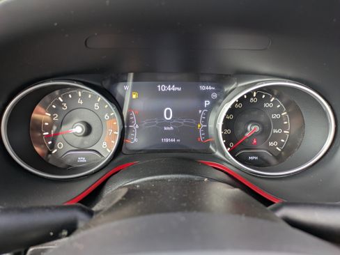 Used 2019 Jeep Compass Trailhawk AWD/4WD image 24