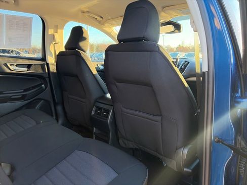 Used 2023 Ford Edge SE image 29