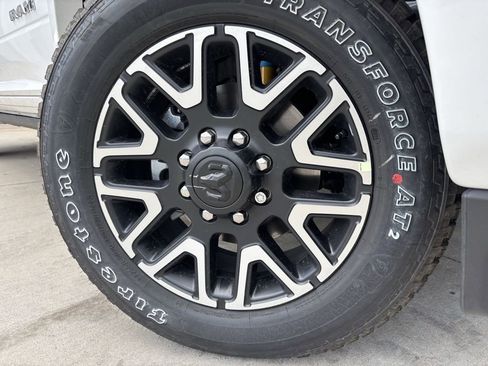 New 2026 RAM 2500 Limited AWD/4WD image 11