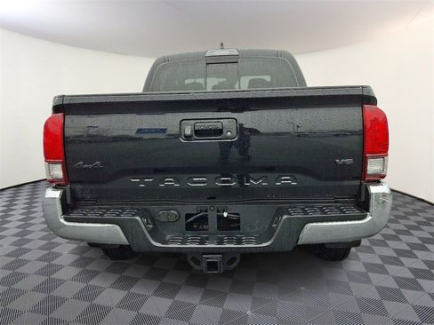 Used 2021 Toyota Tacoma SR image 8