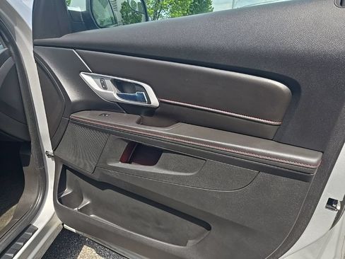 Used 2014 GMC Terrain SLE FWD image 32