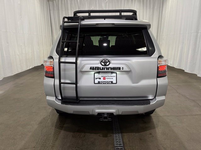 Certified 2020 Toyota 4Runner SR5 Premium w/ Moonroof Package AWD/4WD image 5