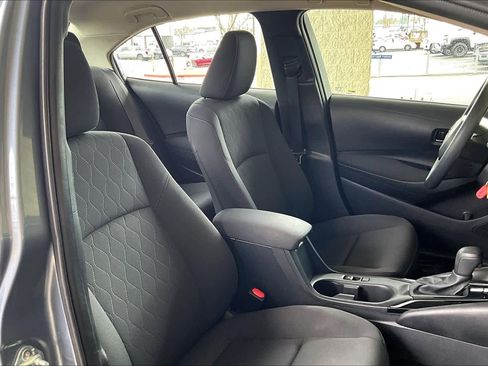 Used 2024 Toyota Corolla LE image 9