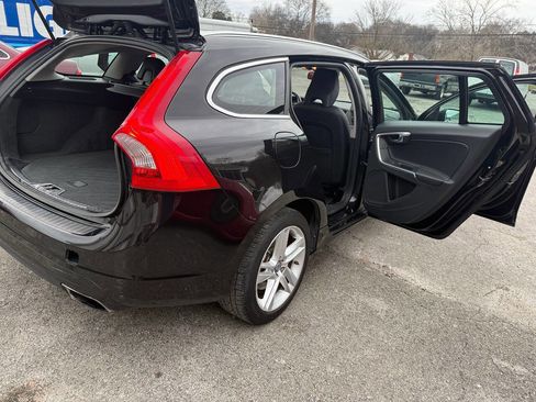 Used 2015 Volvo V60 T5 Premier image 34