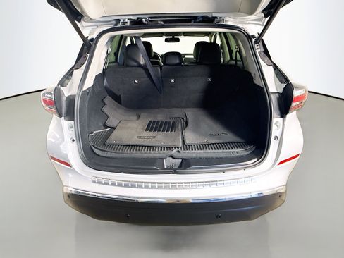 Used 2019 Nissan Murano SL FWD image 35