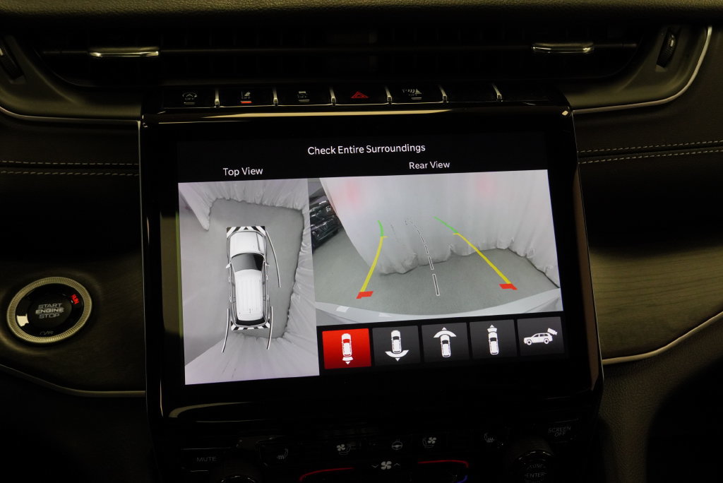 Certified 2025 Jeep Grand Cherokee Limited w/ Luxury Tech Group II AWD/4WD image 26
