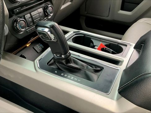 Used 2016 Ford F150 Lariat w/ Equipment Group 501A Mid image 16