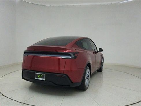 Used 2026 Tesla Model Y Long Range image 65