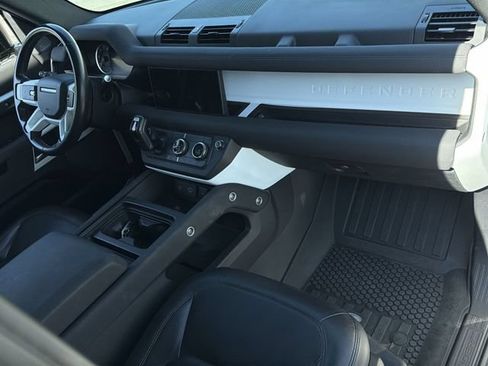 Used 2023 Land Rover Defender 110 S AWD/4WD image 34