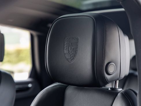 Certified 2026 Porsche Macan AWD/4WD image 26