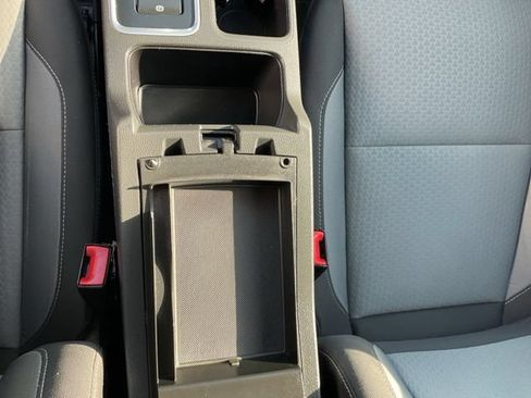 Used 2018 Ford Escape SE FWD image 21