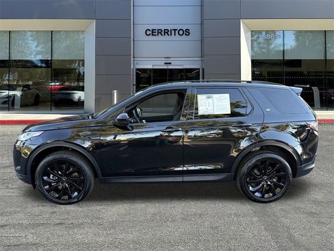 Used 2023 Land Rover Discovery Sport SE image 9