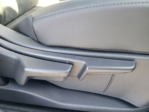 New 2025 Nissan Ariya AWD image 42