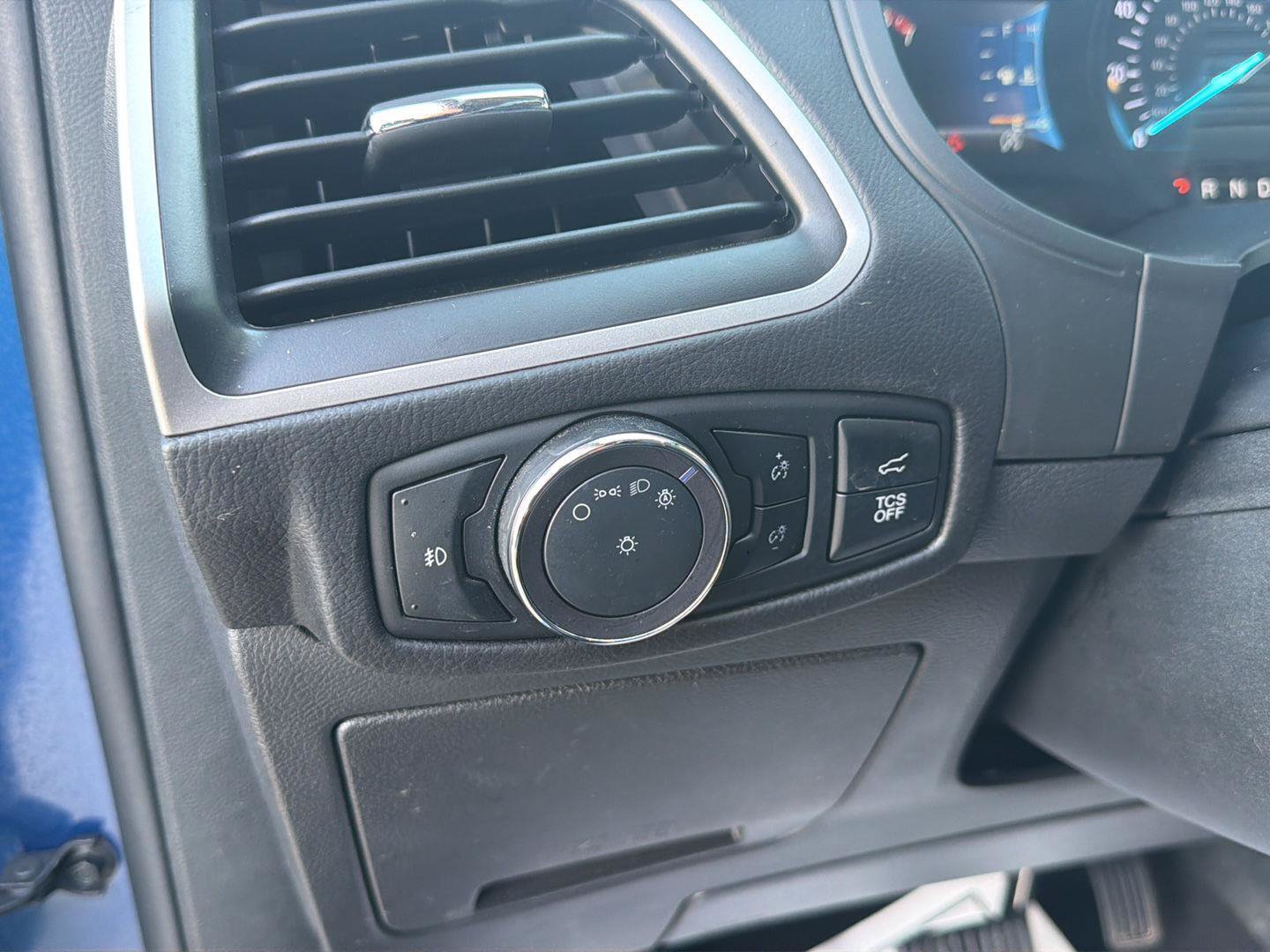Used 2024 Ford Edge SEL w/ Convenience Package AWD/4WD image 13