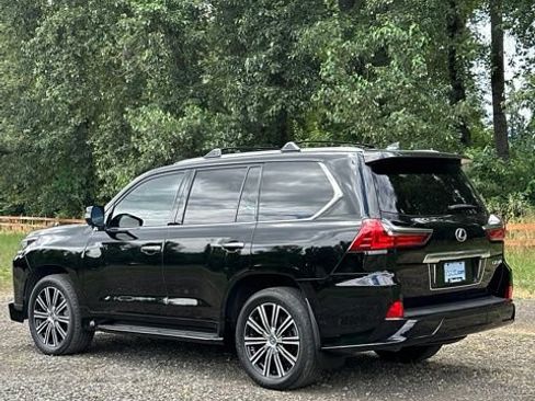 Used 2020 Lexus LX 570 4WD w/ Sport Package image 7
