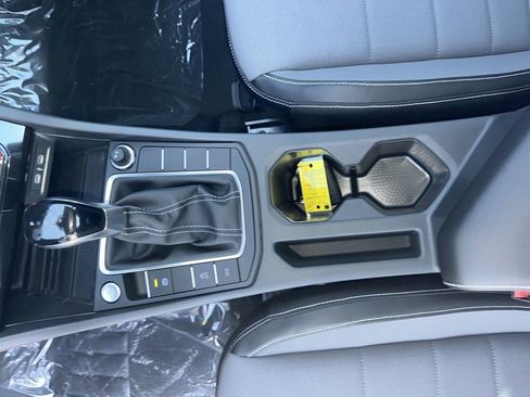 New 2026 Volkswagen Jetta SE FWD image 27