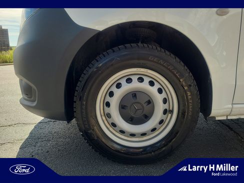 Used 2023 Mercedes-Benz Metris image 26