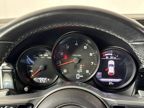 Used 2018 Porsche Macan Sport Edition image 17