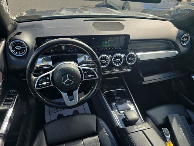 Used 2021 Mercedes-Benz GLB 250 4MATIC image 3