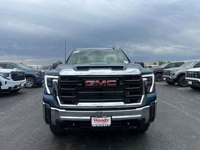 New 2026 GMC Sierra 2500 Pro w/ Convenience Package