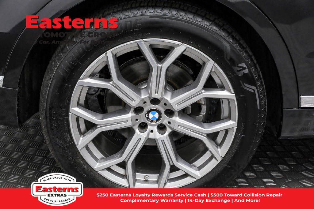 Used 2022 BMW X7 xDrive40i w/ Premium Package AWD/4WD image 29