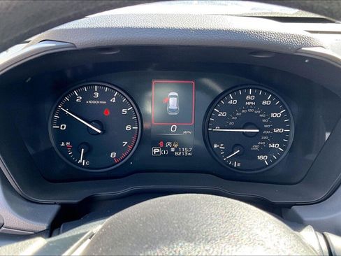 Certified 2024 Subaru Crosstrek 2.0i image 8