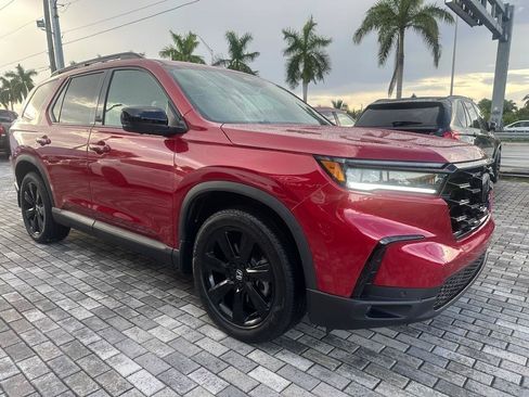Used 2025 Honda Pilot Black Edition image 1