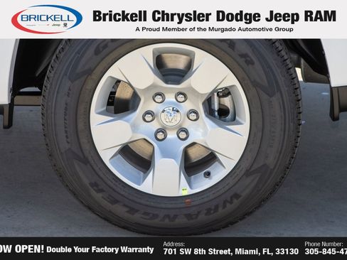 New 2026 RAM 1500 4x4 Crew Cab image 35