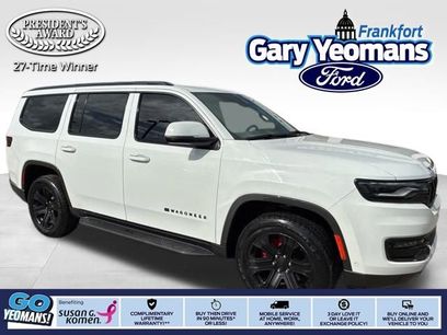 Used 2022 Jeep Wagoneer Series III w/ Rear Seat Video Group 1