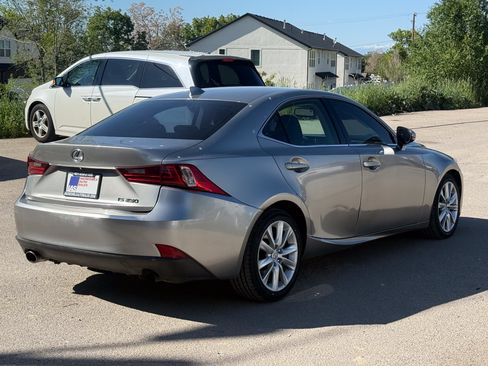 Used 2014 Lexus IS 250 RWD image 3