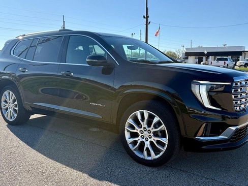 Used 2024 GMC Acadia Denali w/ Super Cruise Package AWD/4WD image 2