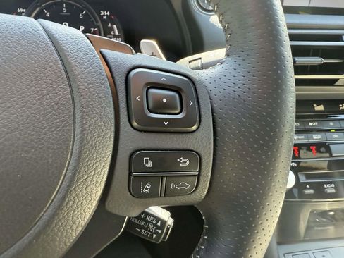 Used 2025 Lexus IS 500 RWD image 21