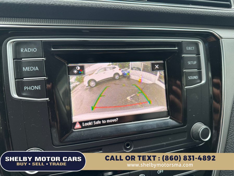 Used 2018 Volkswagen Passat 2.0T S w/ Driver Assistance Package FWD image 12