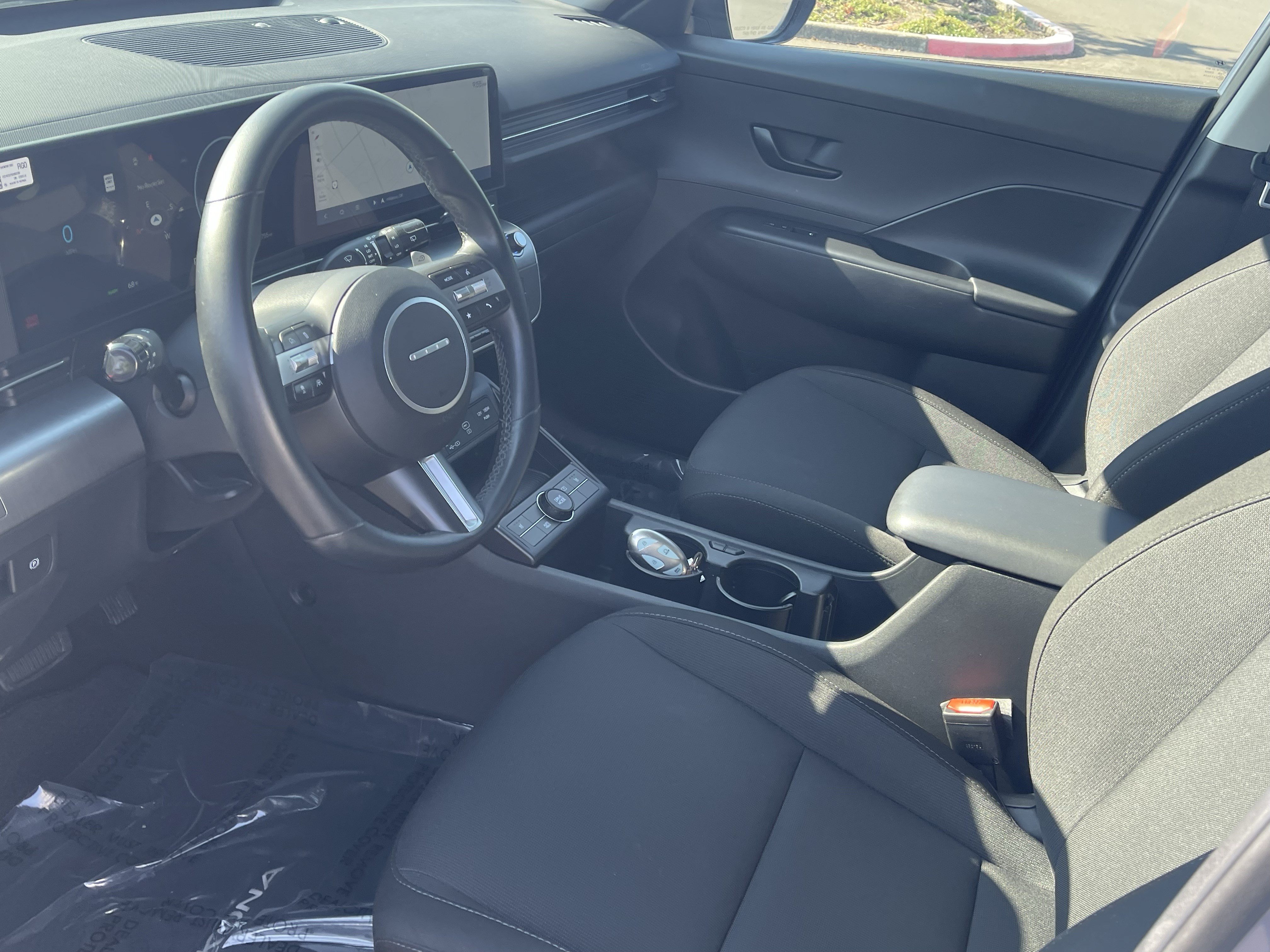 Used 2024 Hyundai Kona SEL FWD image 10
