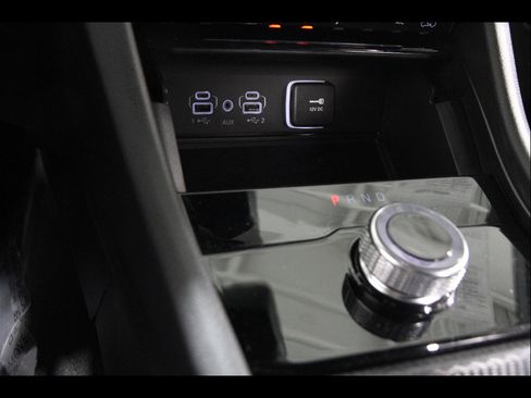 Used 2025 Jeep Grand Cherokee L Altitude image 16