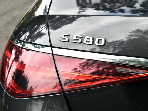Used 2022 Mercedes-Benz S 580 4MATIC Sedan image 33