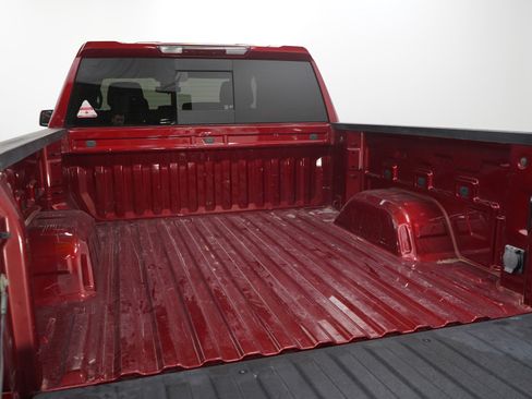 Used 2023 Chevrolet Silverado 1500 LT w/ Z71 Off-Road Package image 11