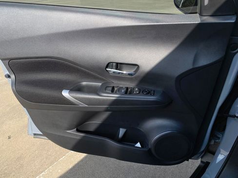 Used 2023 Nissan Kicks SV image 25