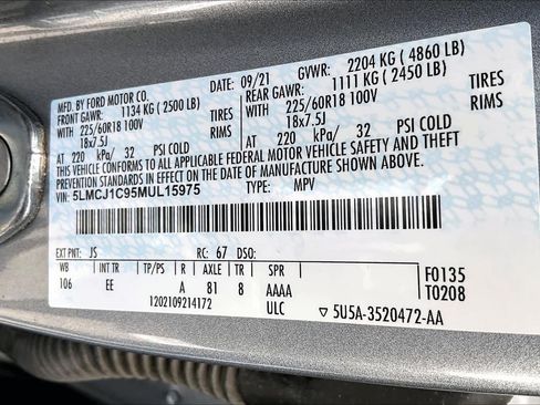 Used 2021 Lincoln Corsair Standard w/ Equipment Group 101A image 33